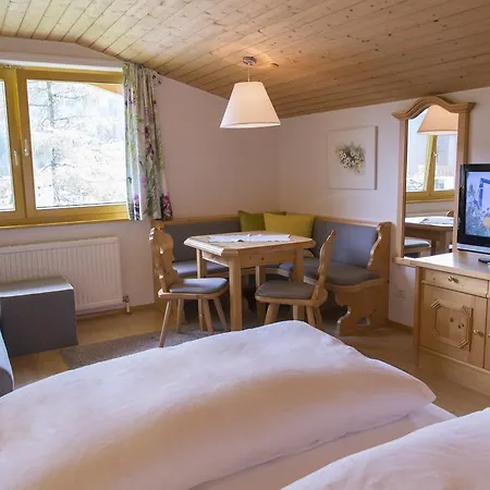 Haus Braunarl Apartamento *