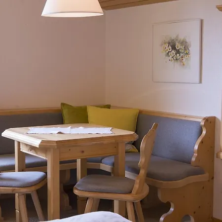 Haus Braunarl Apartamento *